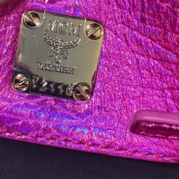 MCM Milla Cyber Studs Tote Bag for Women in Pink exclusive edition - Picture 6 of 11